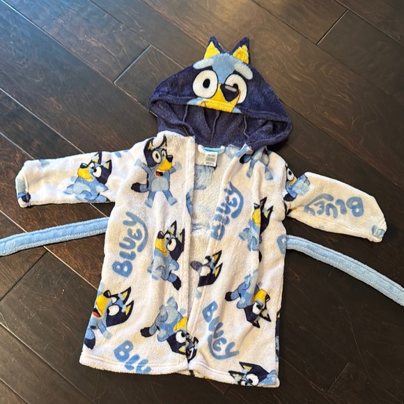 Bluey Kids Pajamas Robe- Blue and White EUC - Picture 4 of 5